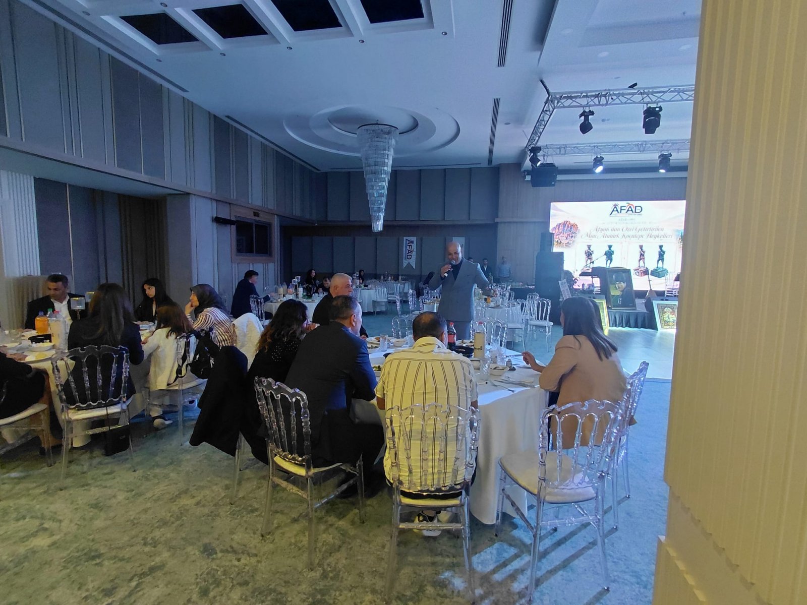 334645