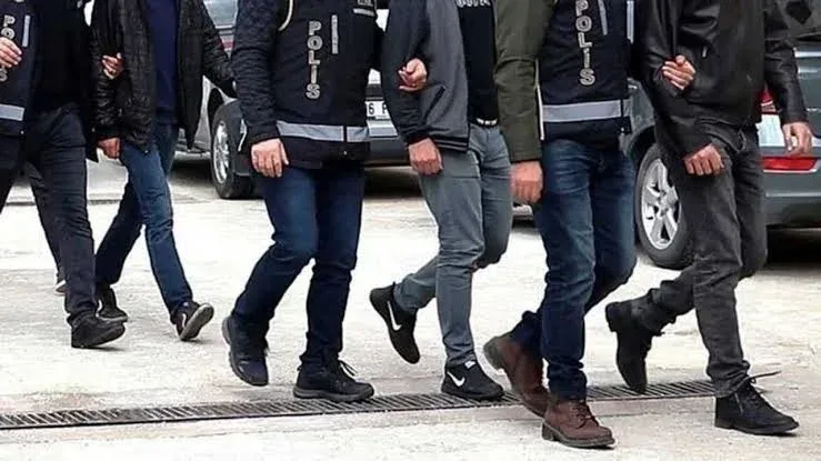 Adana merkezli soruşturmada Alparslan Kuytul ve eşi tutuklandı