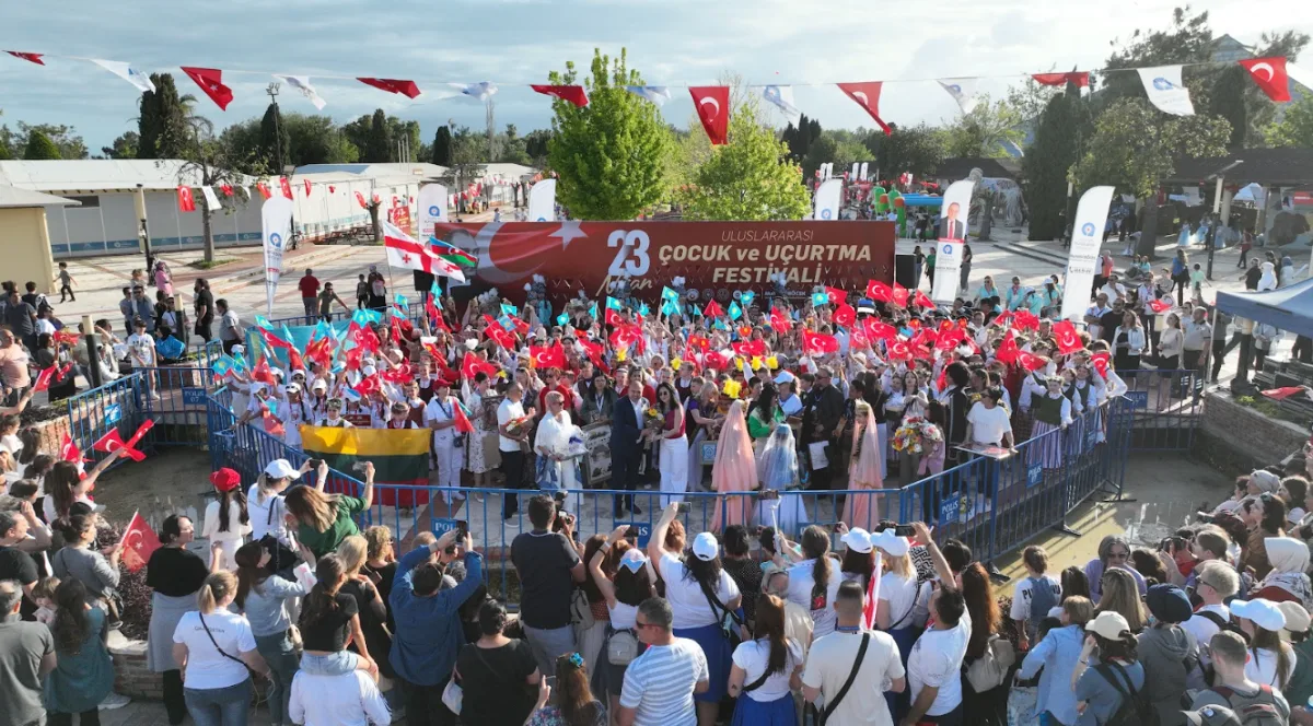 Antalya Büyükşehir Belediyesi’nden 23 Nisan’a özel coşku dolu program